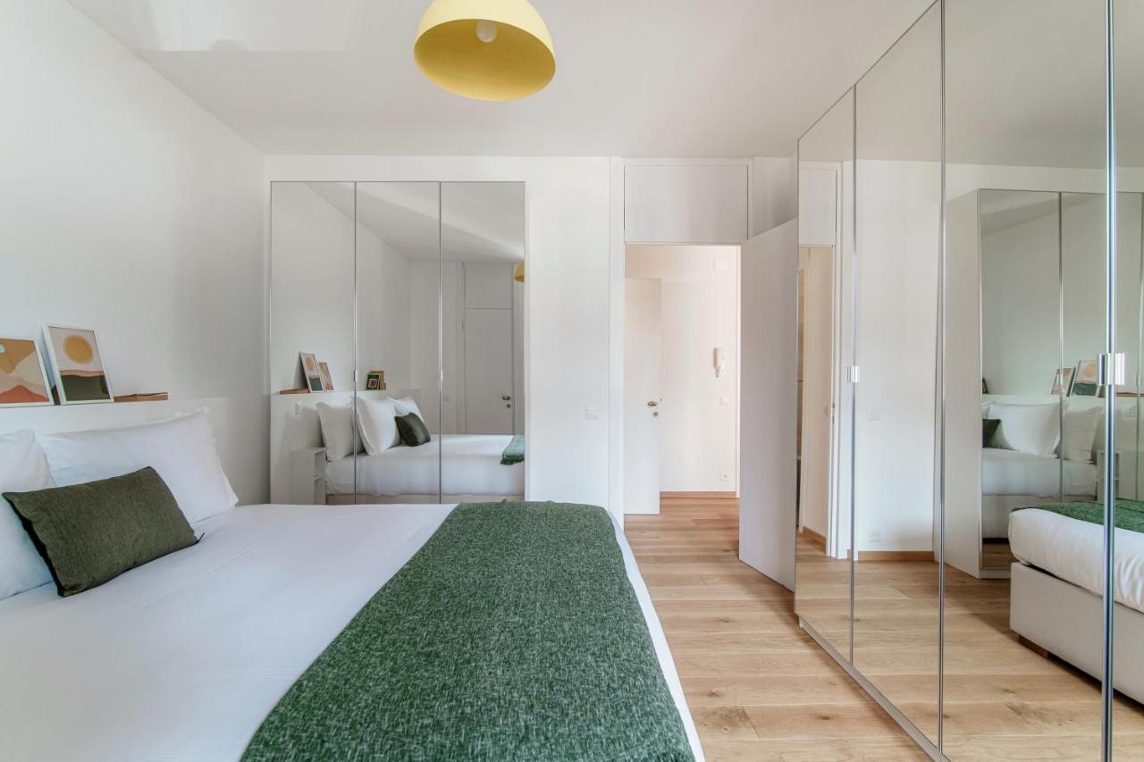 Palace Apartment By Quokka 360 - 2 Minutes From Lugano Lido エクステリア 写真